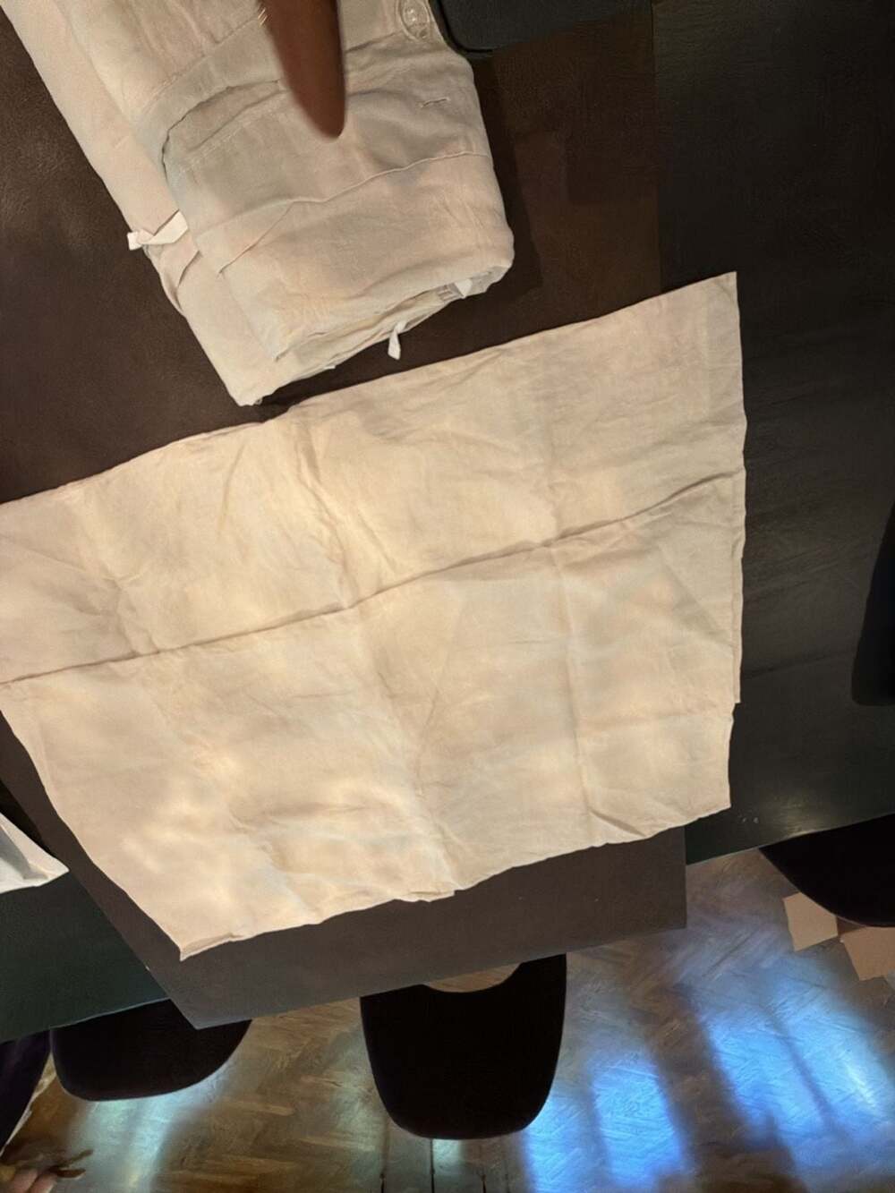 Quince European Linen King Duvet Cover Set in Sand 3 pc. Cal king REFOLDED new - Picture 6 of 6